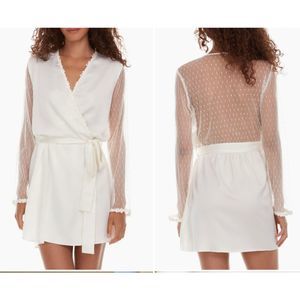 NWT Flaw Flora Nikrooz White Showstopper Robe Sexy Valentines Womens Size Large